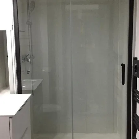 Appartement Renove 1er Etage Avec Parking, A Deux Pas De La Du Pouliguen - Fr-1-842-8 *